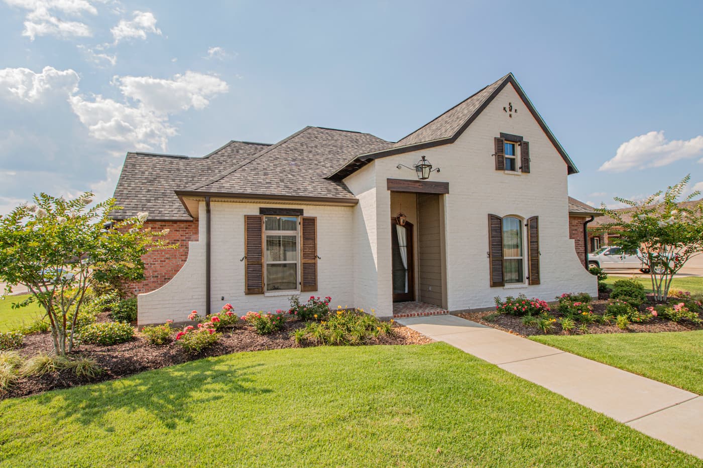 As inflation spikes and the Fed raises rates to try to cool it, higher mortgage rates have cooled housing markets in some parts of the country. (Getty Images)